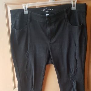 Black distressed jeans w/frayed hem